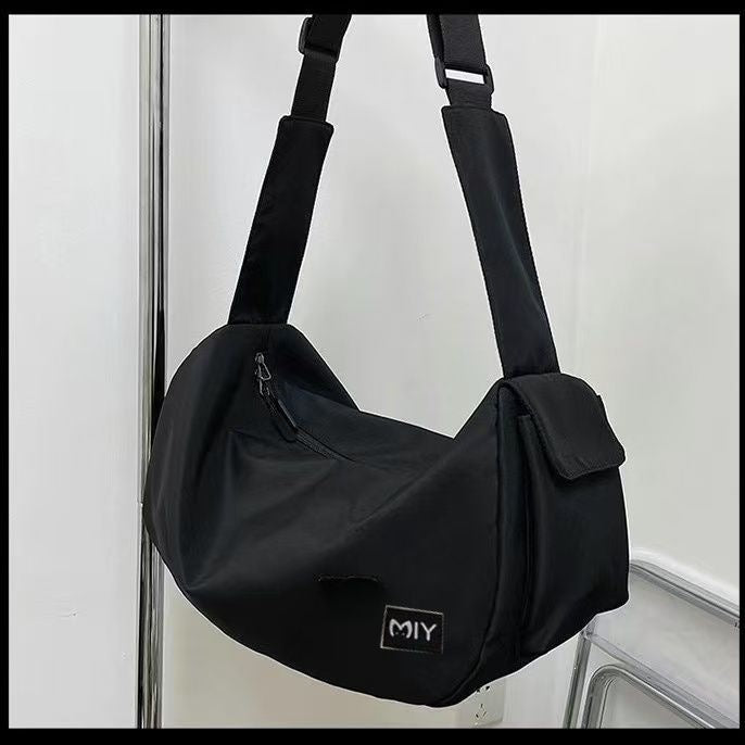 Shoulder bag with practical compartments Bowlift