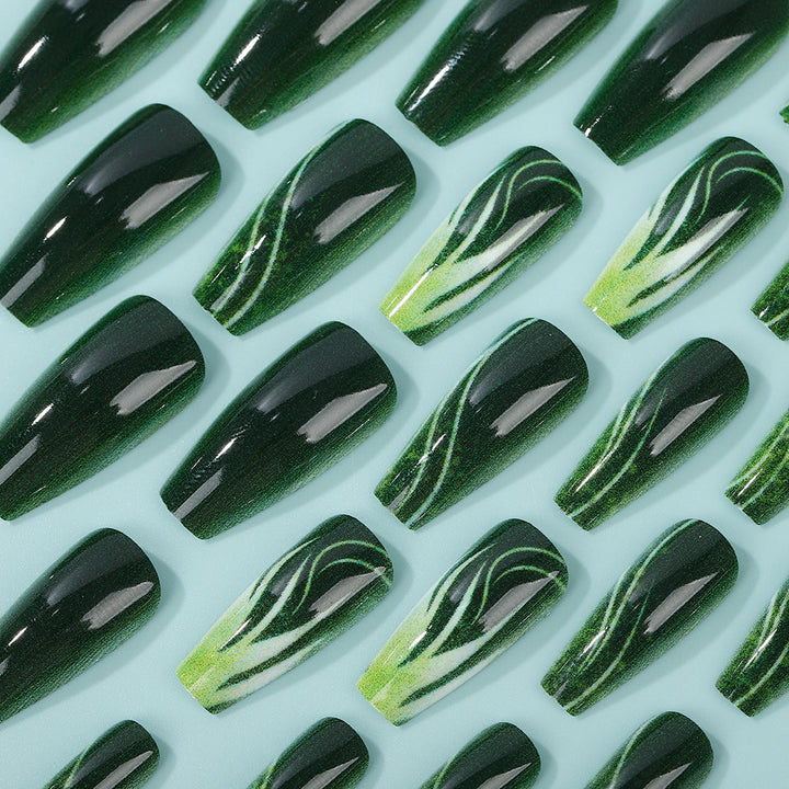 Creative nail art with green design Bowlift
