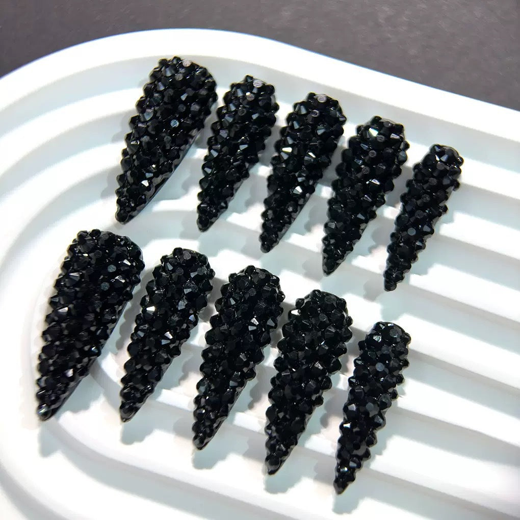 3D Sculpted Stiletto Nail Enhancements Bowlift