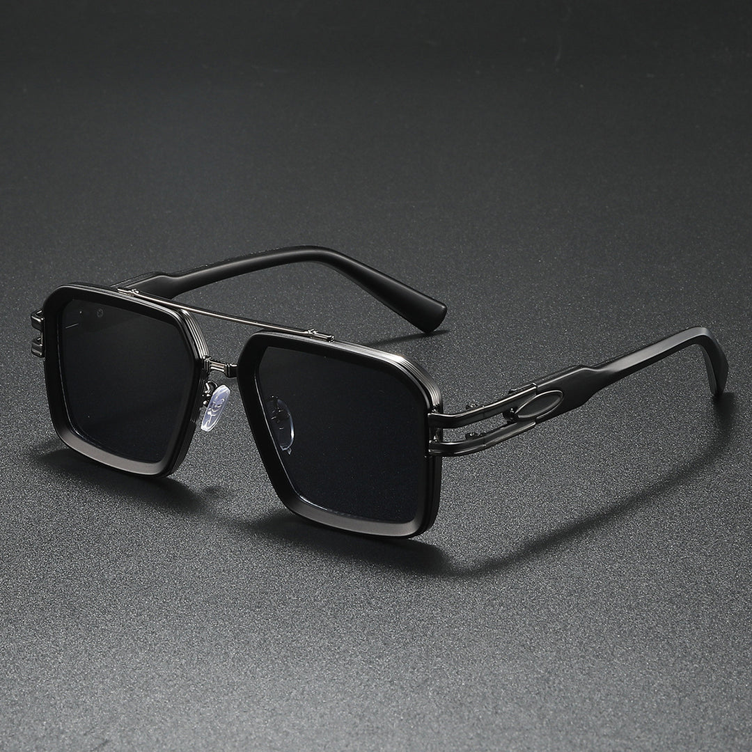 Women's fashionable sunglasses in modern angular design Bowlift