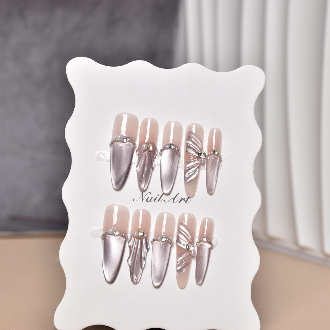 Glamorous Press-On Nail Art Set Bowlift