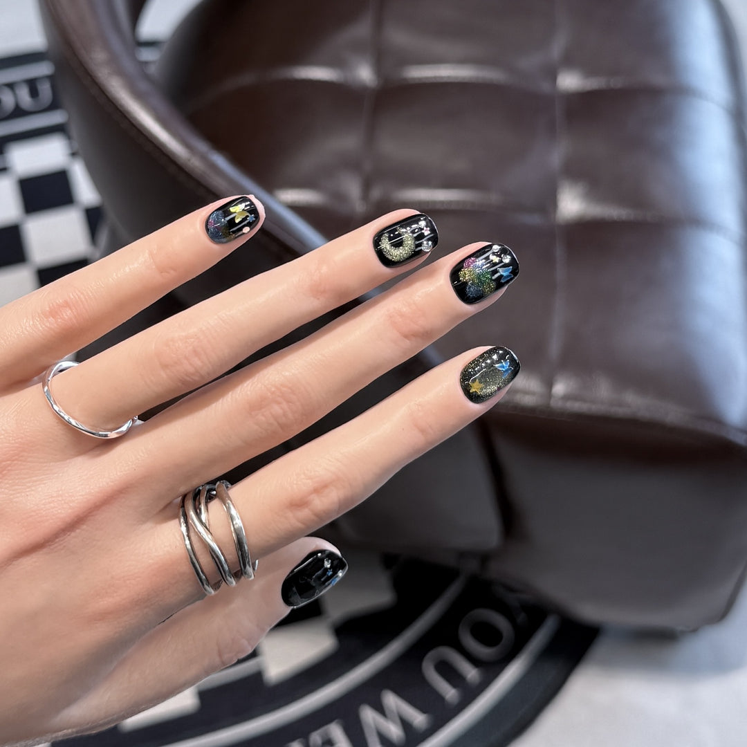 Galaxy-Themed Nail Art Set Bowlift
