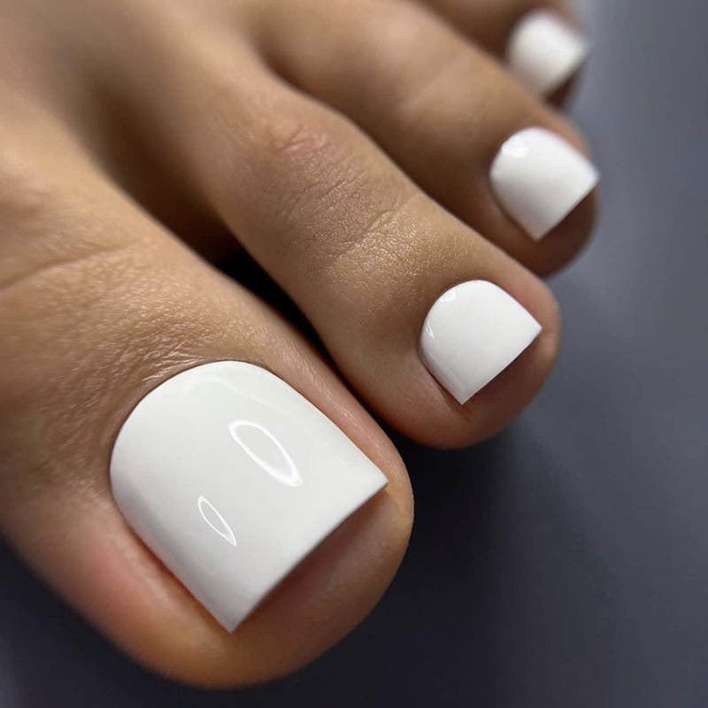 Artificial nail set for toenails with elegant high-gloss finish Bowlift