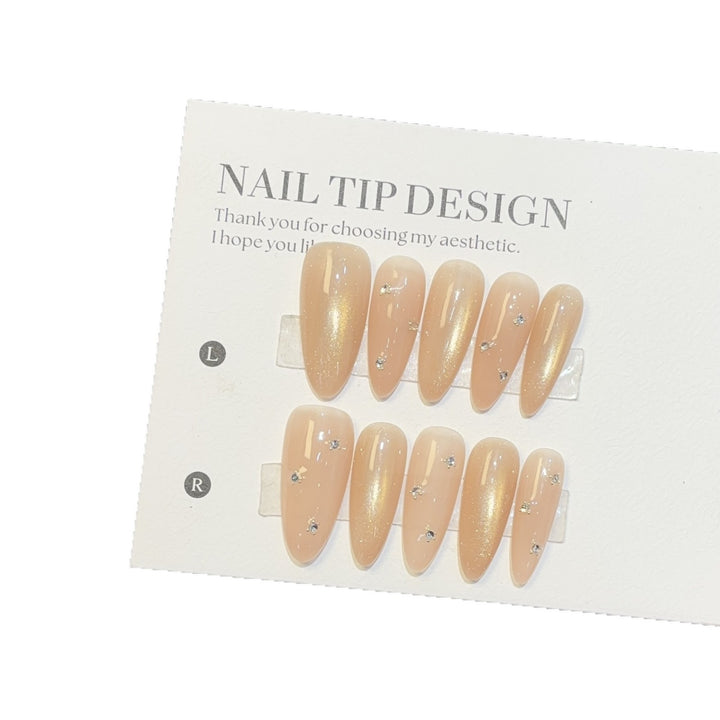 Elegant artificial nails with glitter accents Bowlift