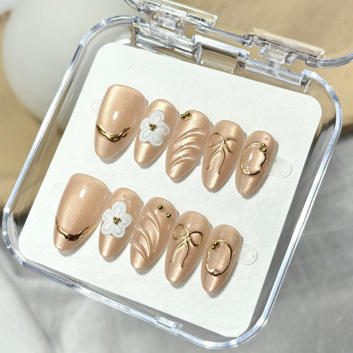 Floral-Themed Elegant Press-On Nail Set