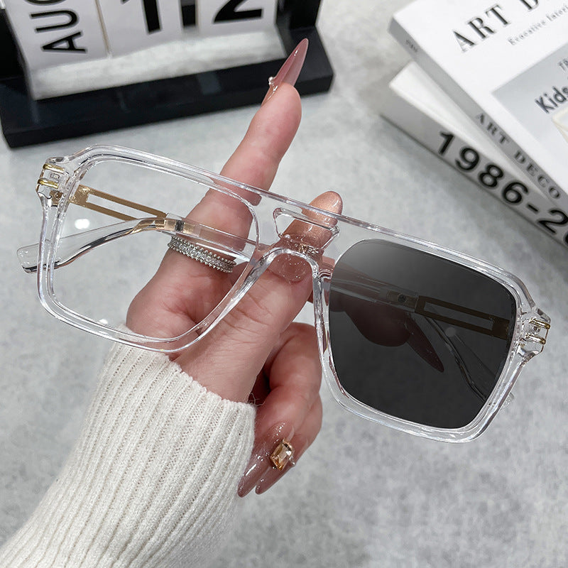 Women’s fashionable glasses Bowlift