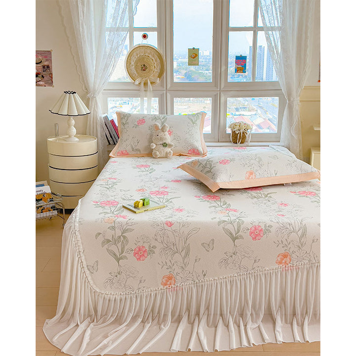 Women's elegant and decorative bedding throw set with cheerful floral pattern Bowlift