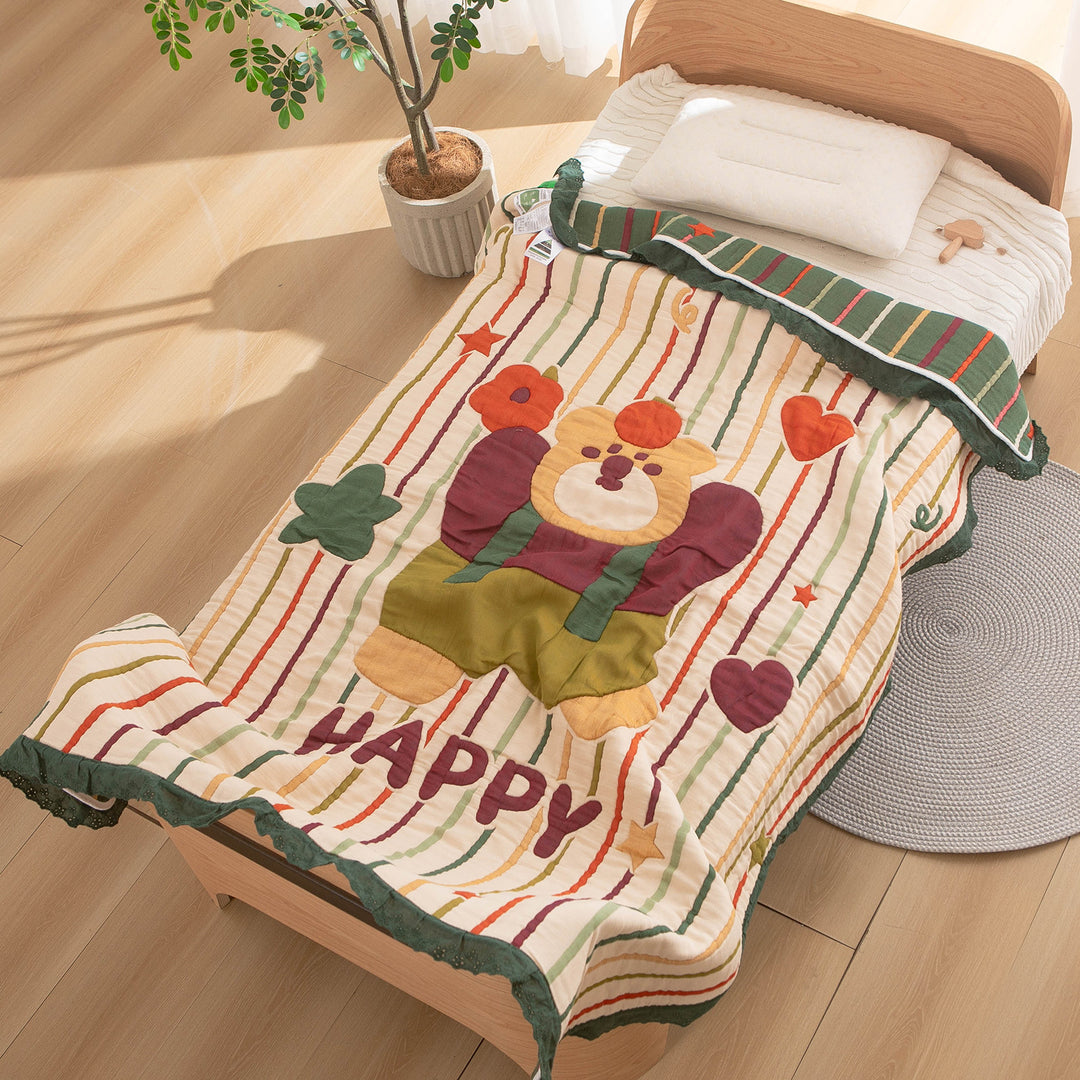 Women's bedspread with cute animal and fairy tale motif Bowlift