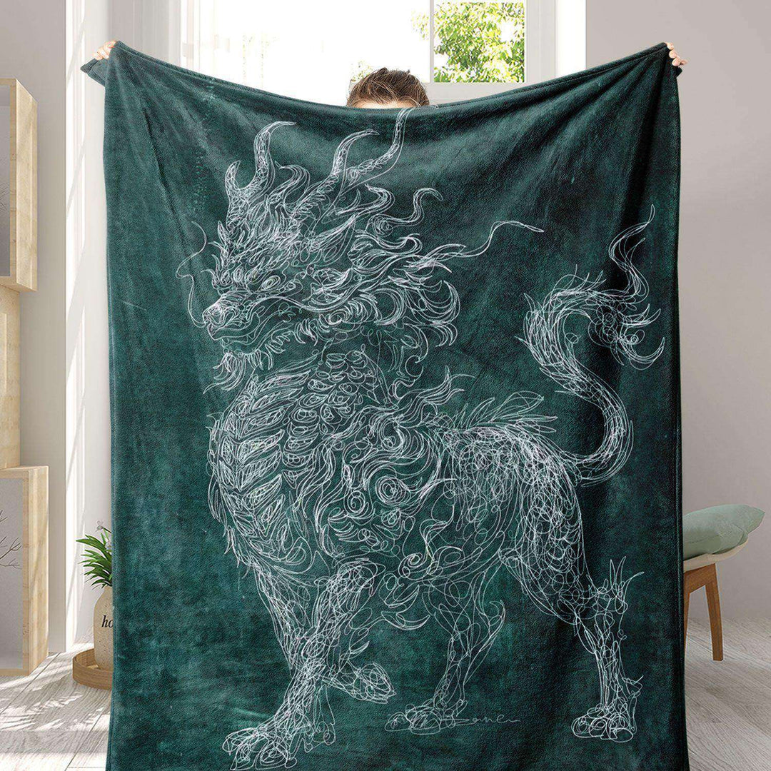 Artistic Dragon-Themed Fleece Throw Blanket