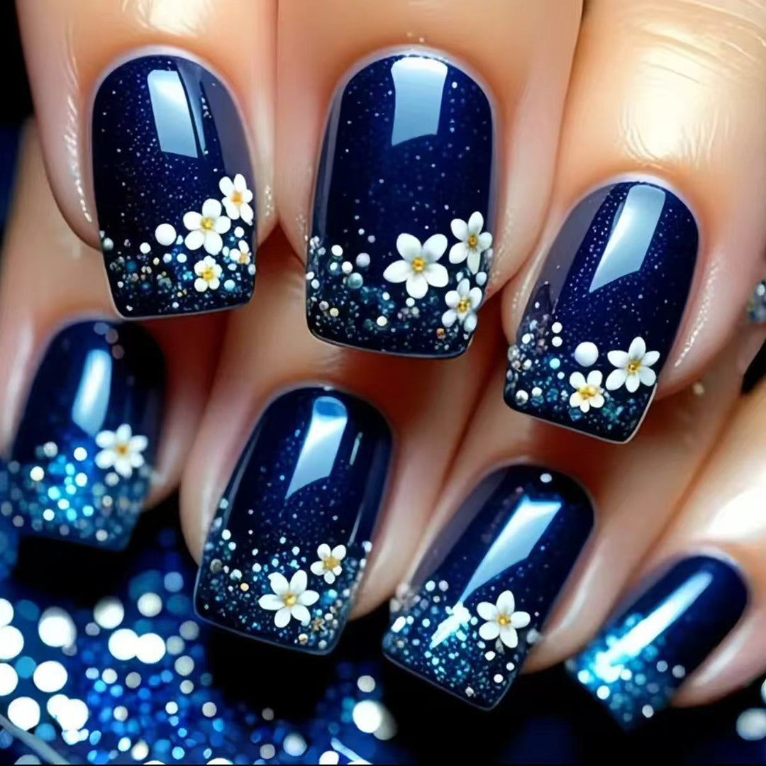 Artificial nails with glittering flower design Bowlift
