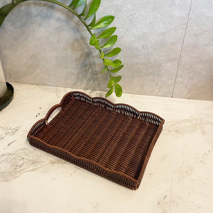 Ladies elegant serving tray made of high-quality weave Bowlift