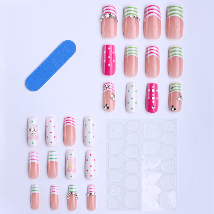 Artificial nails with creative patterns and applications Bowlift