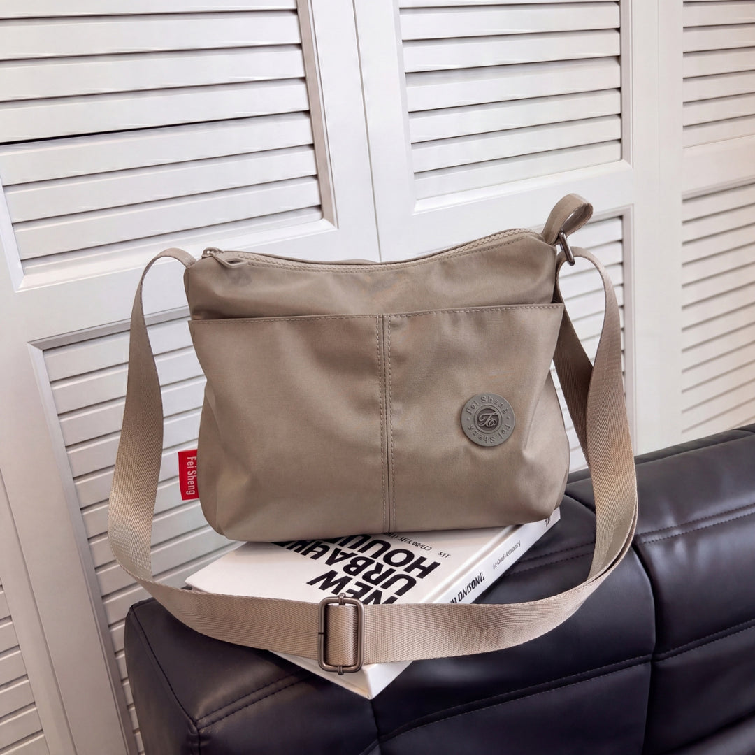 WoModern Utility Crossbody Bag Bowlift