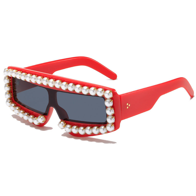 Women's fashionable sunglasses with pearl appliqués Bowlift