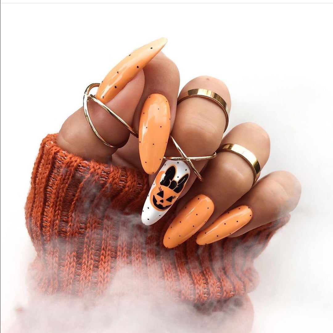 Creative Halloween Nail Art Bowlift