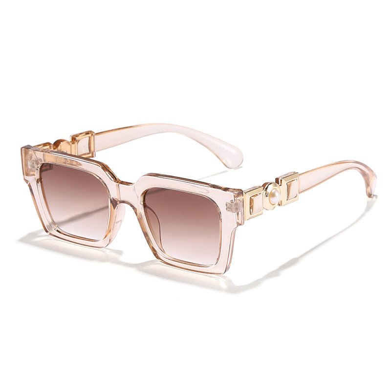 Women's fashionable sunglasses with glamorous frame Bowlift
