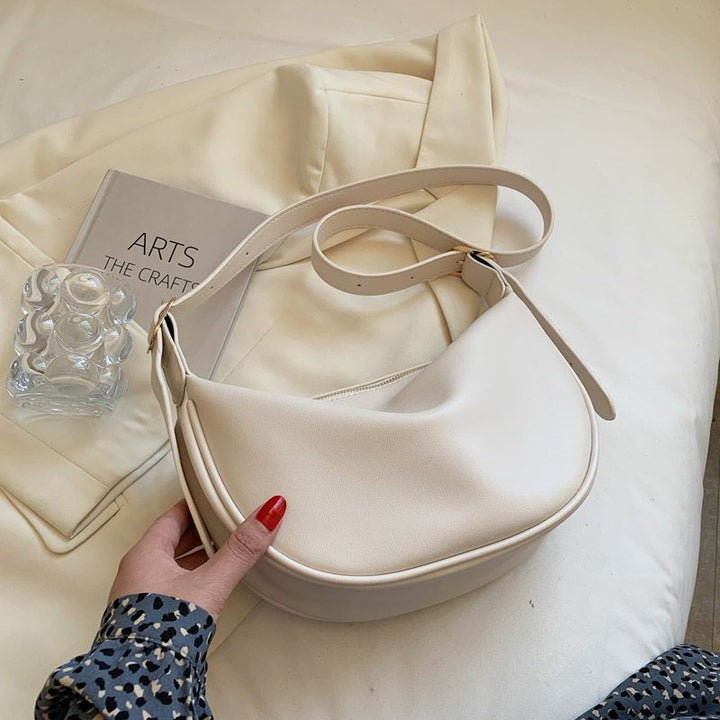 Elegant Curved Shoulder Bag Bowlift