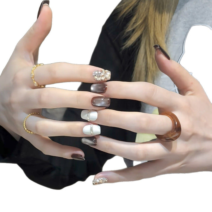 Press-On Nail Art Set with Ombre and Glitter Accents Bowlift
