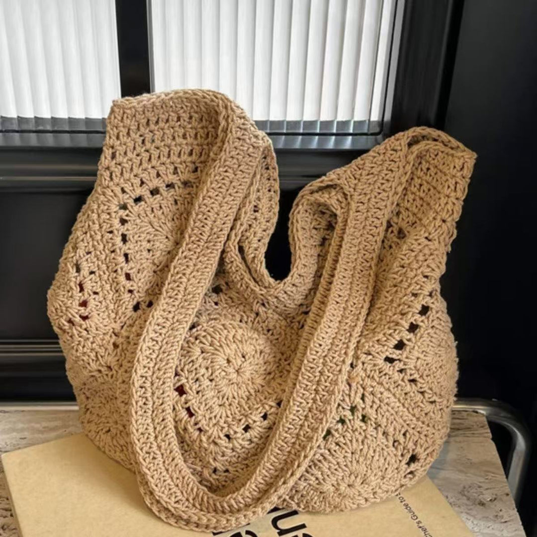 Hand-crocheted tote bag Bowlift