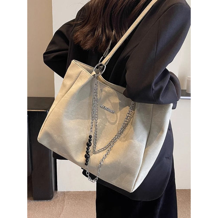 Urban Chic Shoulder Bag Bowlift