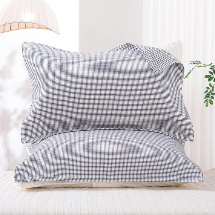 Women's pillowcase with delicate floral motif Bowlift