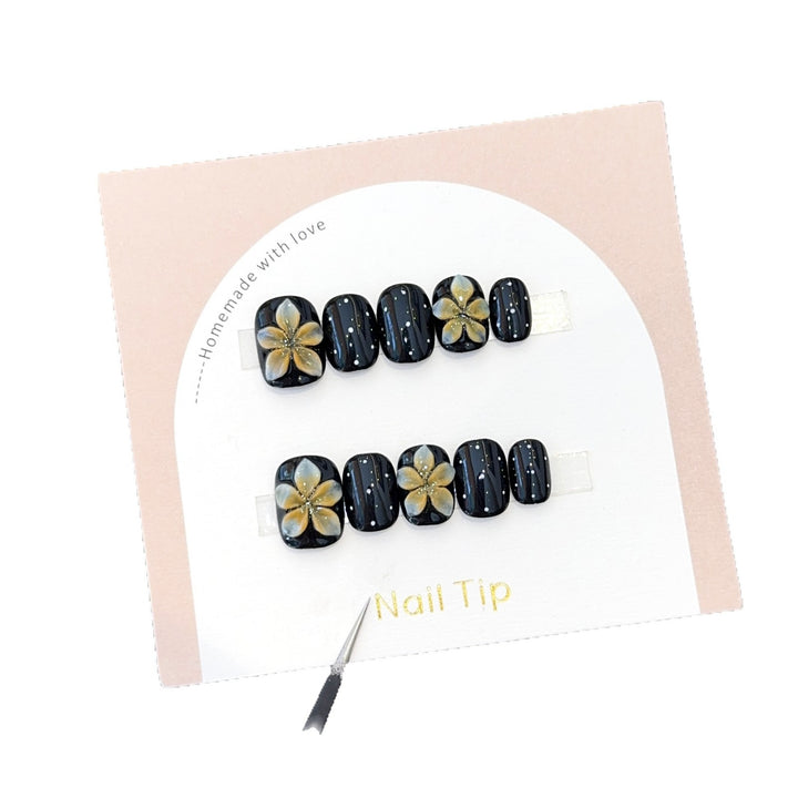 Artificial nails with floral accents and elegant shine Bowlift