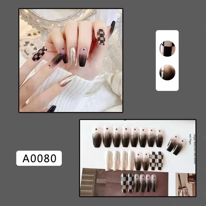 Nail art set with graphic patterns and elegant finish Bowlift