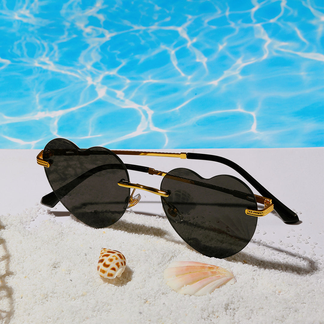 Ladies trendy heart sunglasses with mirrored lenses Bowlift