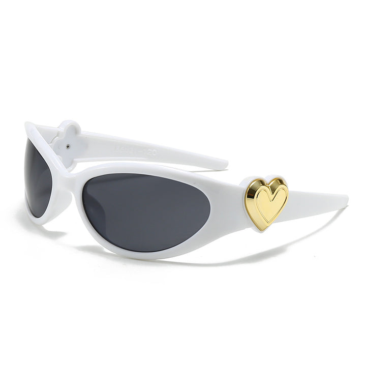 Ladies fashionable sunglasses in stylish heart design Bowlift