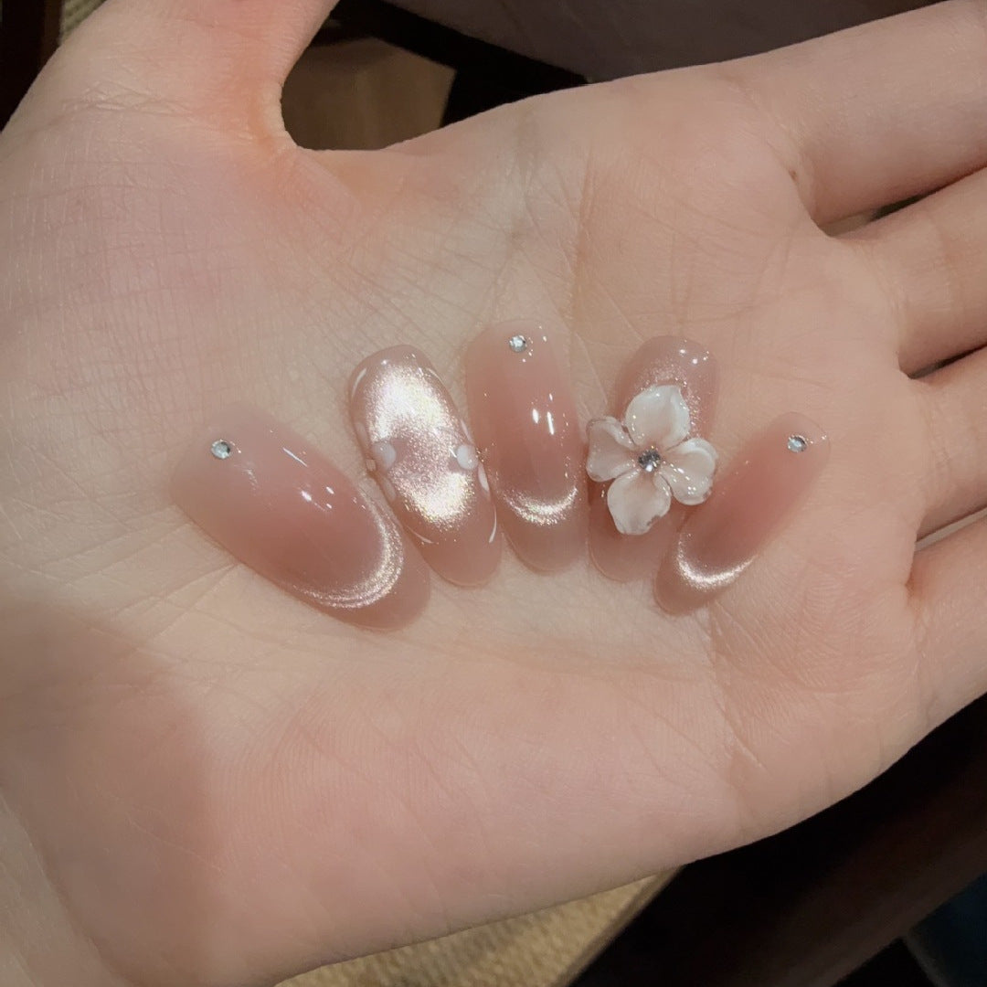 Press-On Nail Art Bowlift
