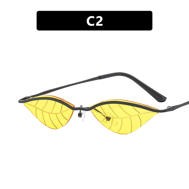 Women Cat-Eye Sunglasses with innovative leaf design Bowlift