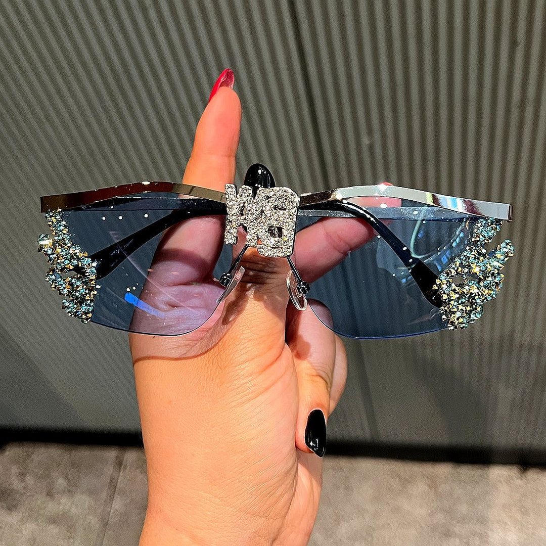 Ladies Glamorous Sunglasses Bowlift