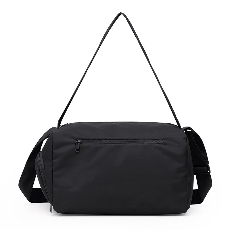 Stylish shoulder bag with practical compartments Bowlift