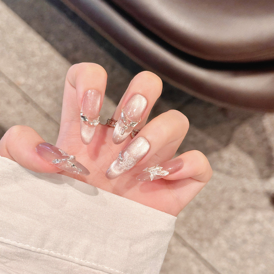 Decorative Press-On Nails Bowlift