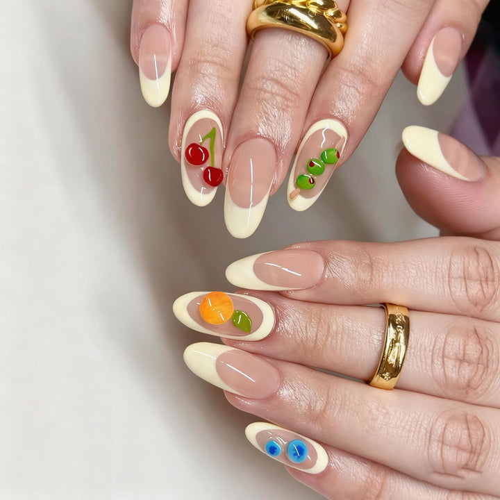 Artificial nails with exclusive spring design Bowlift