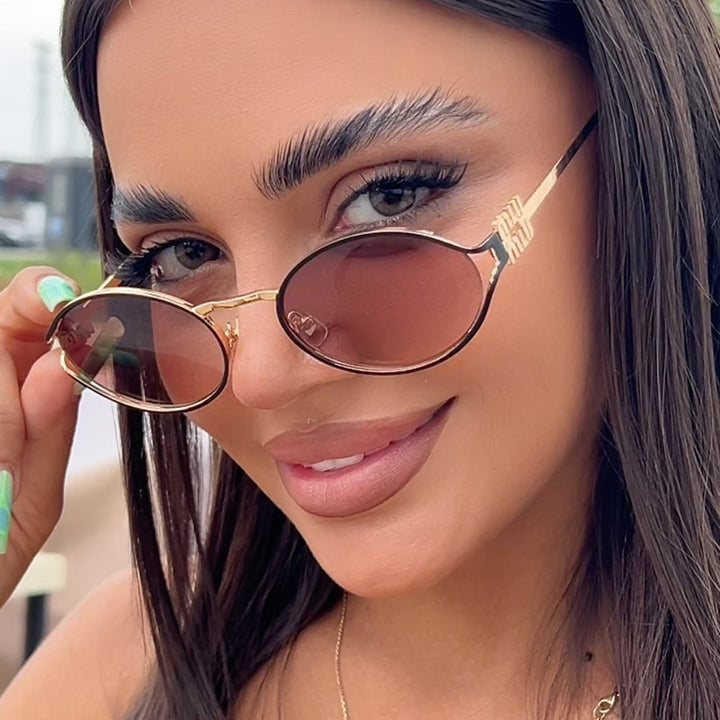 Ladies elegant oval sunglasses Bowlift