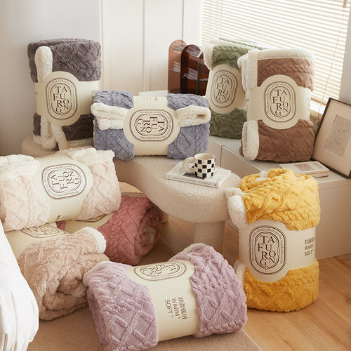 Ladies cozy reversible blanket with luxurious Sherpa lining Bowlift