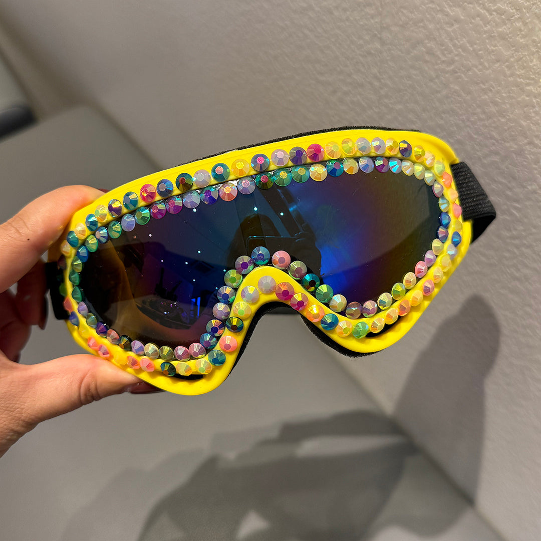 Ladies Ski Goggles with Sparkling Crystal Frame Bowlift