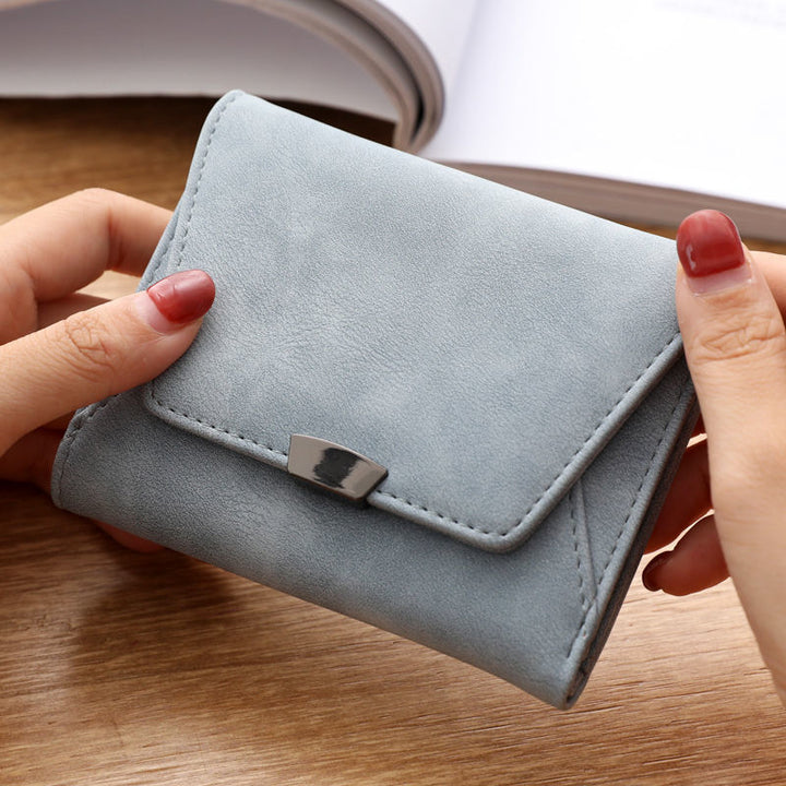 Elegant Textured Leather Card Holder Bowlift