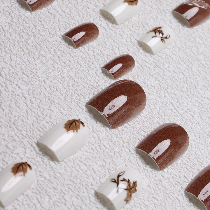 Artistic Leaf-Themed Press-On Nails Bowlift