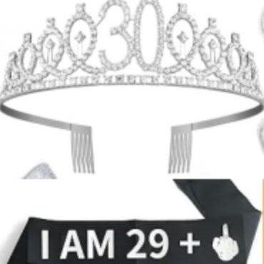 Ladies Glittering Crown with Swarovski Stones Bowlift