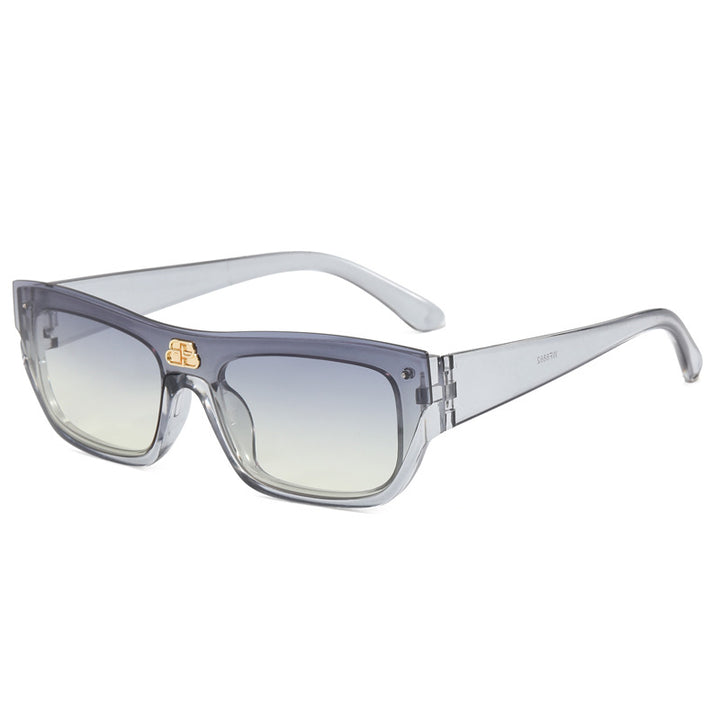 Women's fashionable oversized sunglasses with striking design Bowlift
