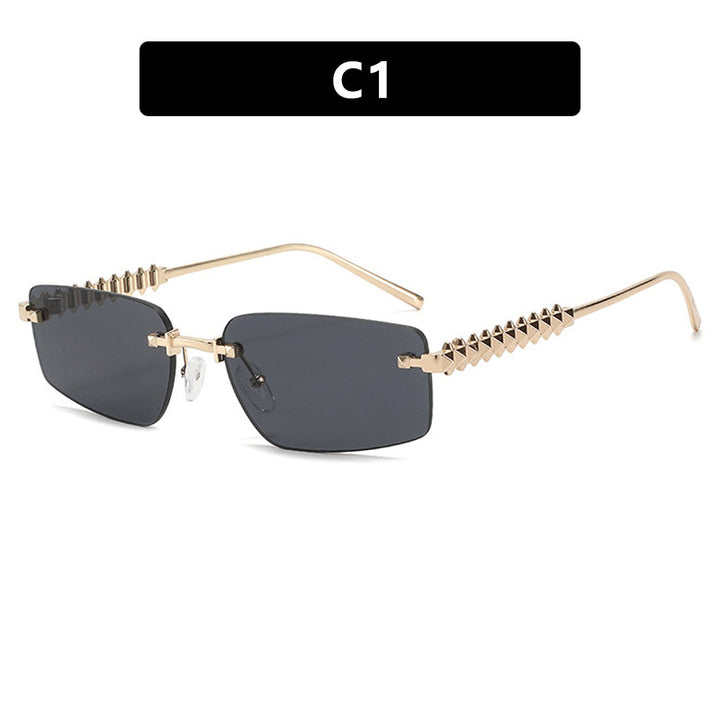 Women's square sunglasses with filigree frame and luxurious accents Bowlift