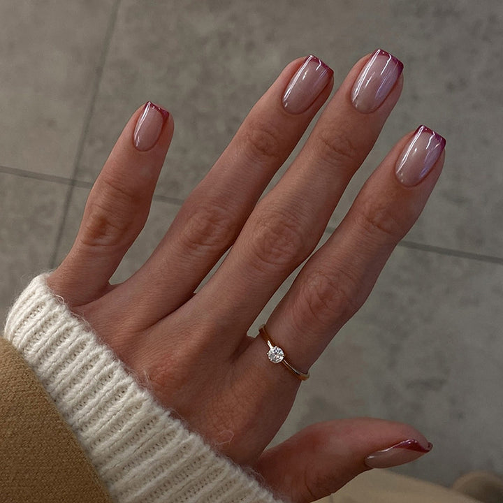 Artificial nail set with glamorous French tip design Bowlift
