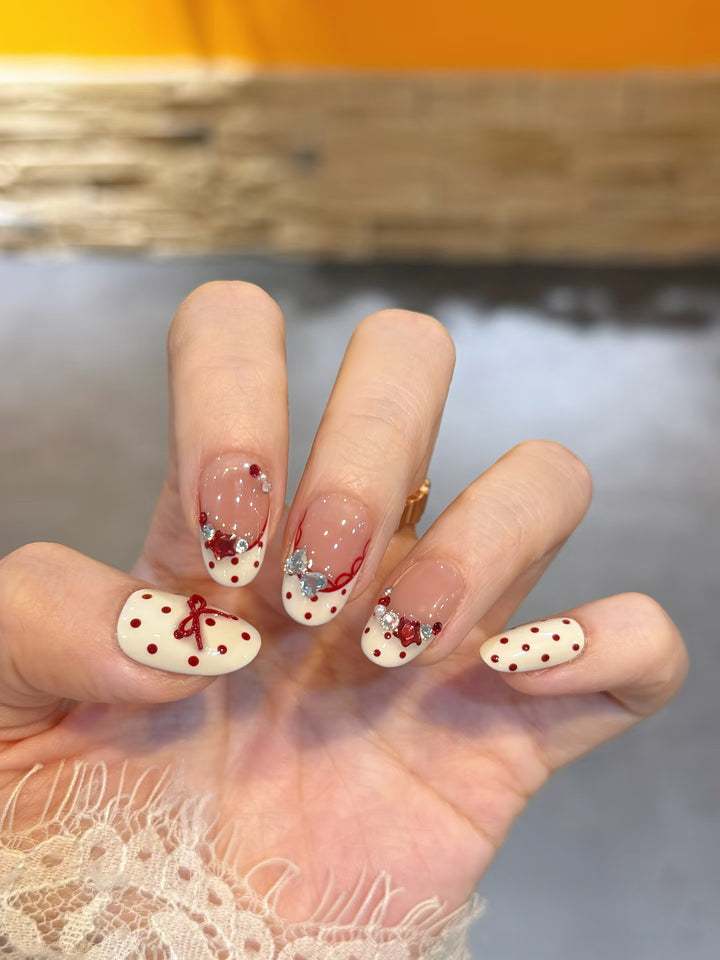 Decorative Press-On Nail Set with Star and Bow Designs Bowlift