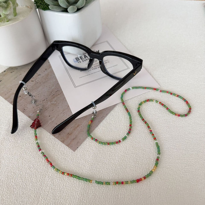 Beaded Eyewear Chain Bowlift