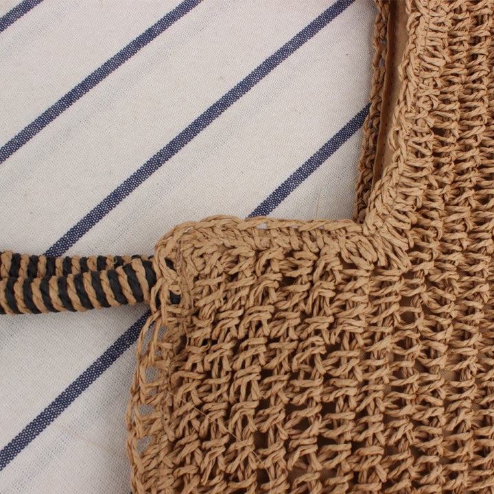 Shopping bag made of woven natural material Bowlift