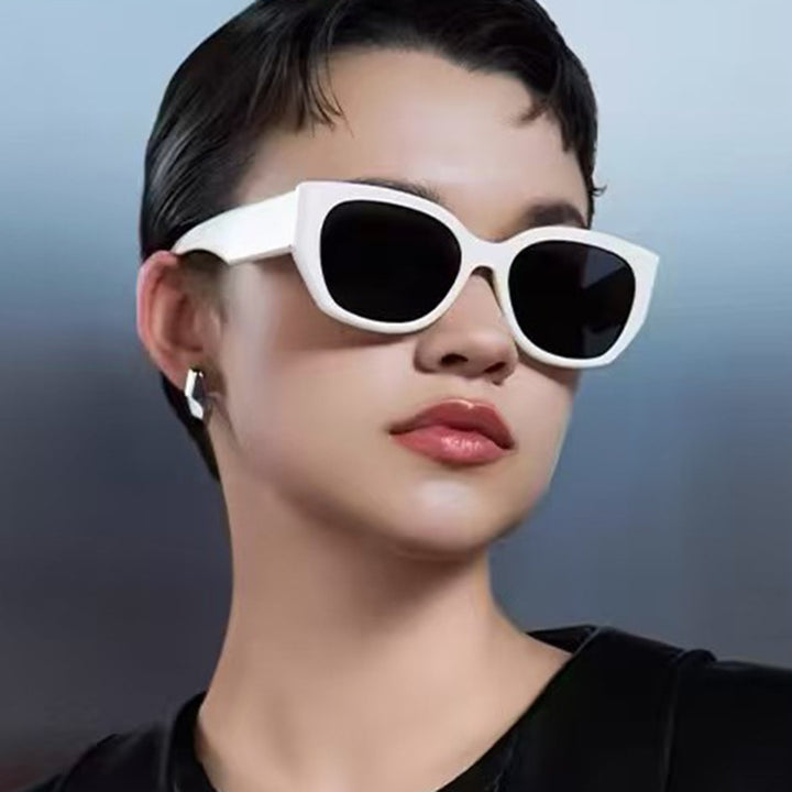 Ladies elegant glasses with animal print Bowlift