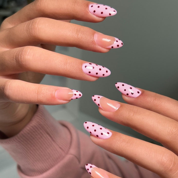 Artistic Polka Dot Press-On Nail Design Bowlift