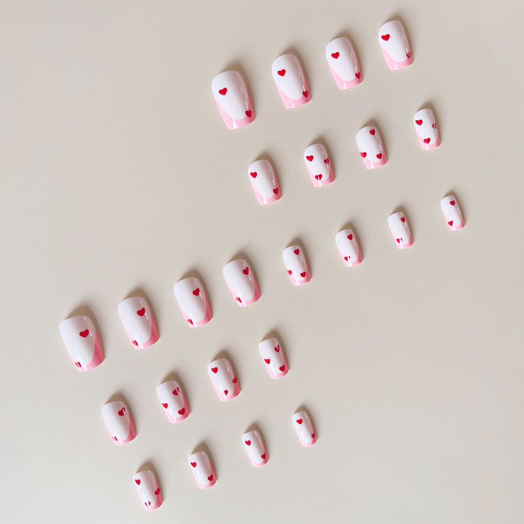 Nail Art Set with playful heart motif and elegant accents Bowlift